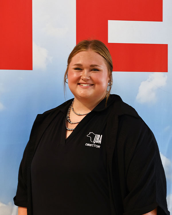 ijba_etaylor-headshot_2025.jpg